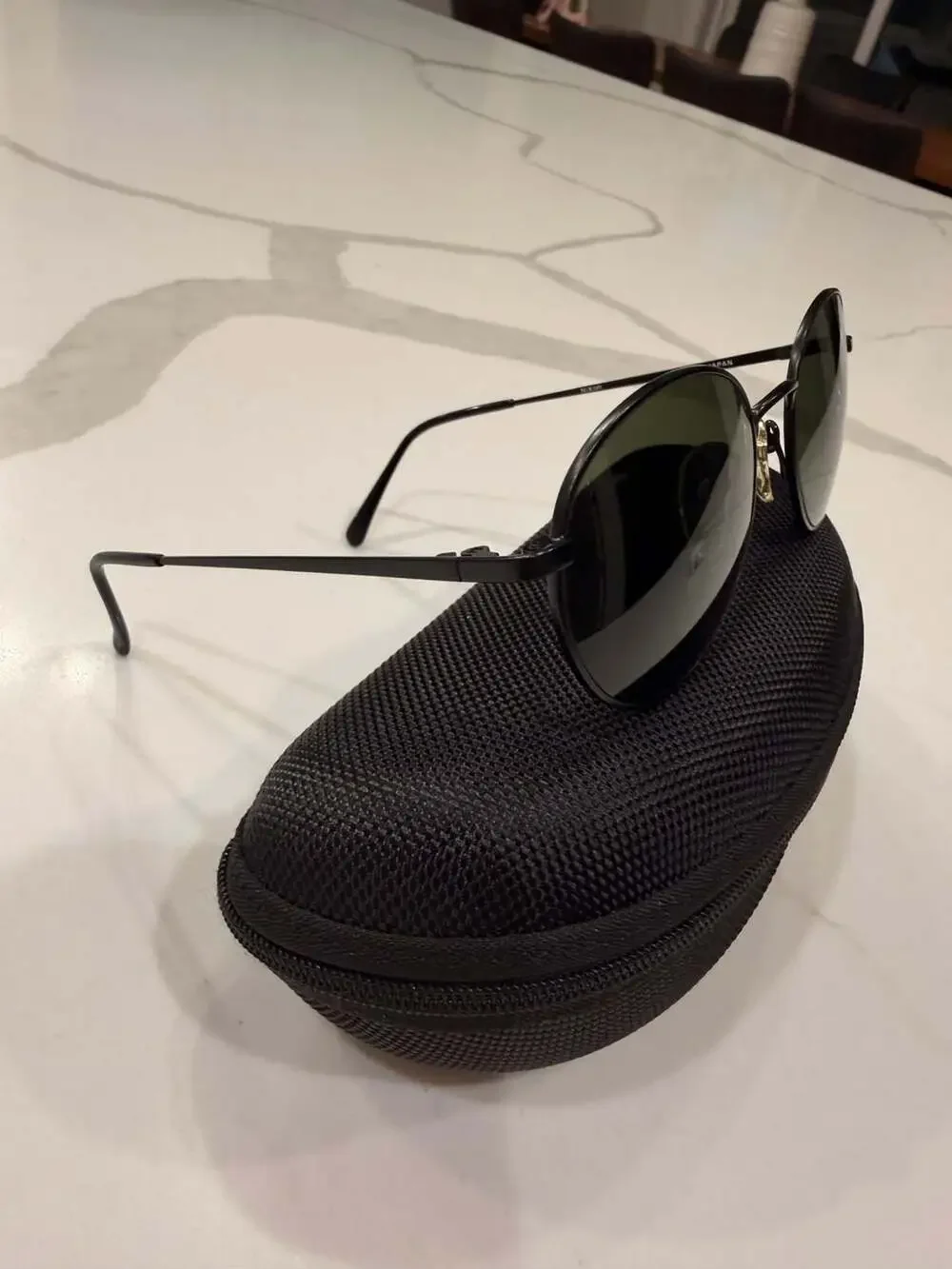 Vintage Nikon VT5801-5 Round Metal Sunglasses in Matte Black with Green Lenses